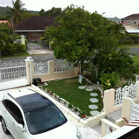 Goldenview Guesthouse Ocho Rios